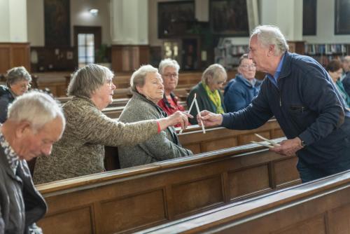 We branden kaarsen voor dierbare overledenen