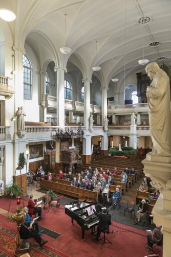Een mooi overzicht over de kerk